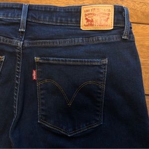 Levi's Classic Mid Rise Skinny Jeans EUC sz 14S